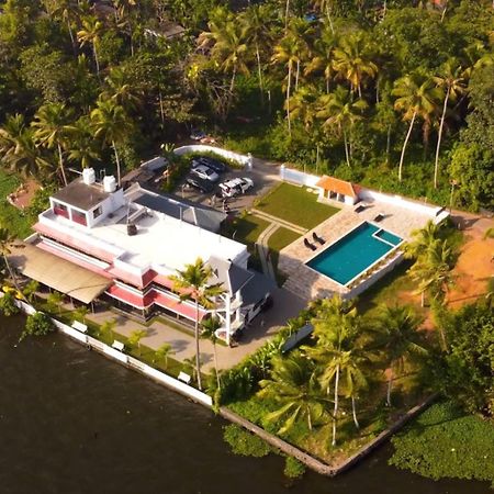 Vembanad Village Backwater Resort Alappuzha Exterior photo