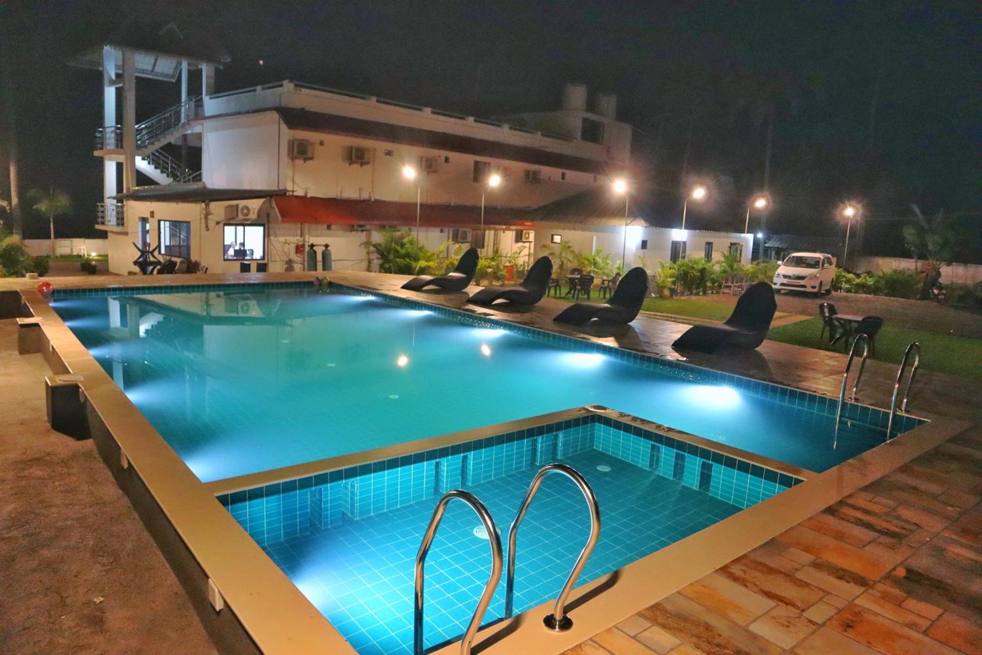 Vembanad Village Backwater Resort Alappuzha Exterior photo