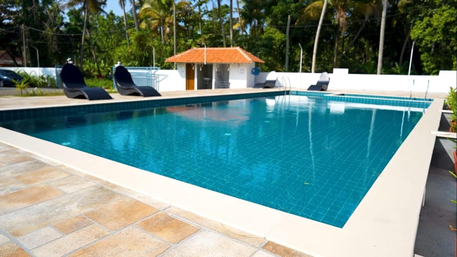Vembanad Village Backwater Resort Alappuzha Exterior photo